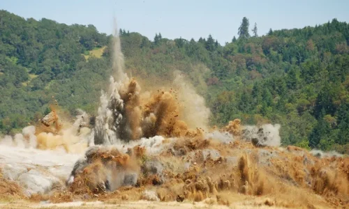 depositphotos_58172335-stock-photo-blasting